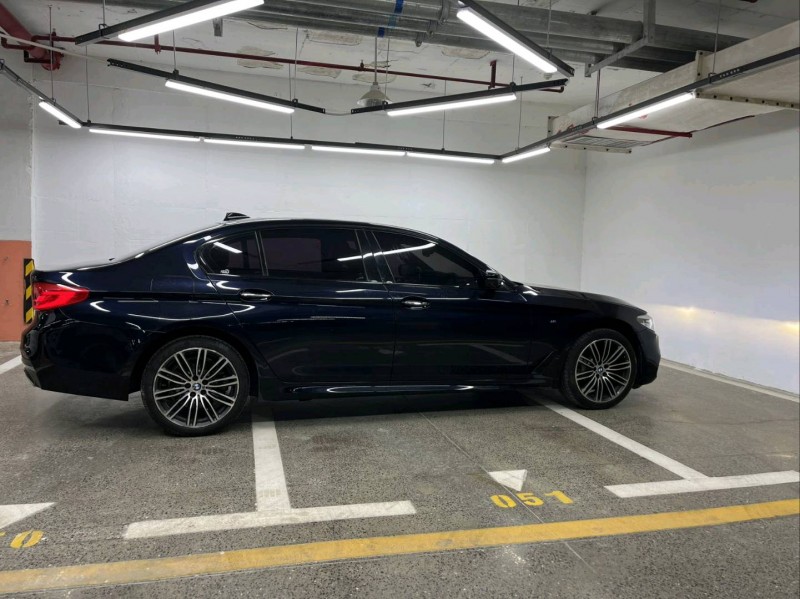 贵阳19年宝马5系3