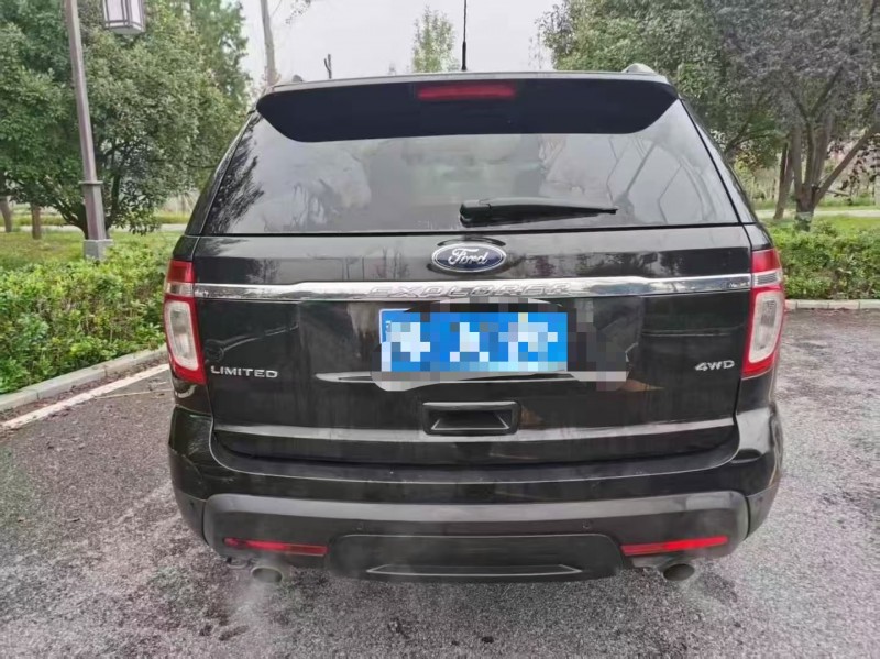 济南14年福特探险者8