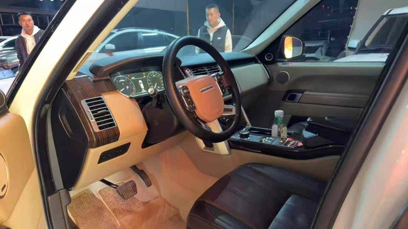 呼和浩特16年路虎揽胜行政5