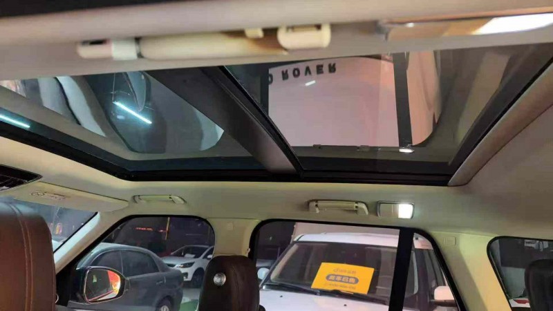 呼和浩特16年路虎揽胜行政6