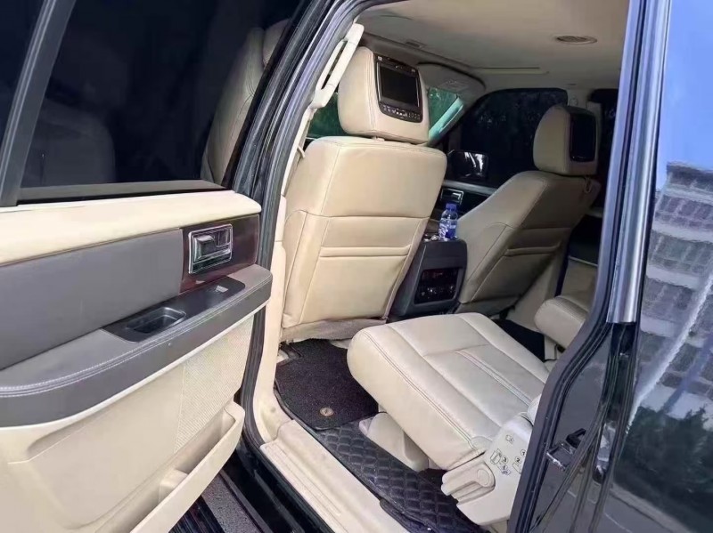 济南17年林肯领航员4