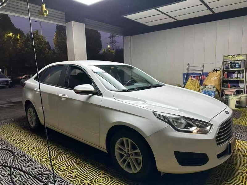 济南20年福特福睿斯3