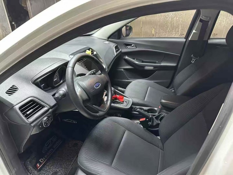 济南20年福特福睿斯4