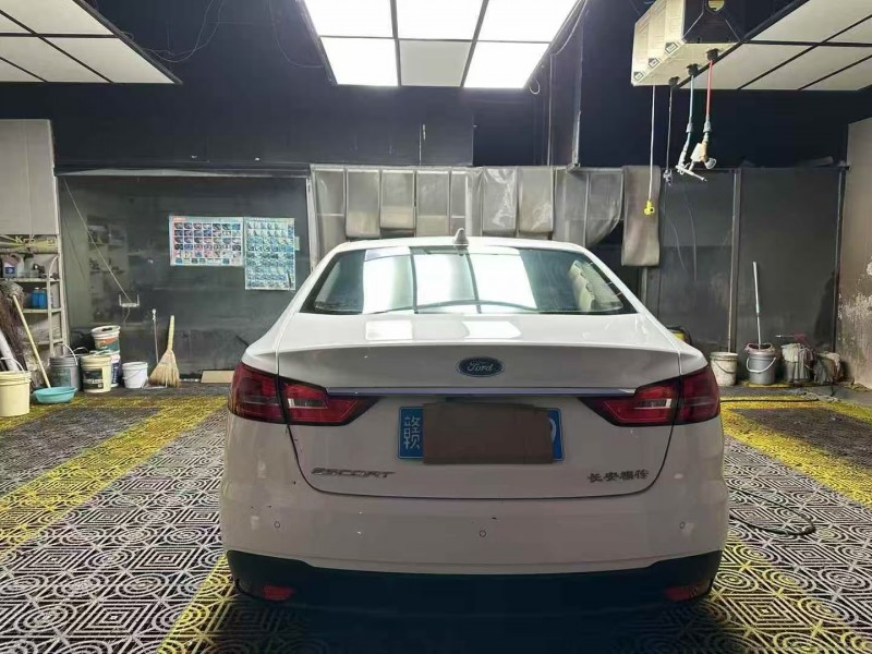 济南20年福特福睿斯9