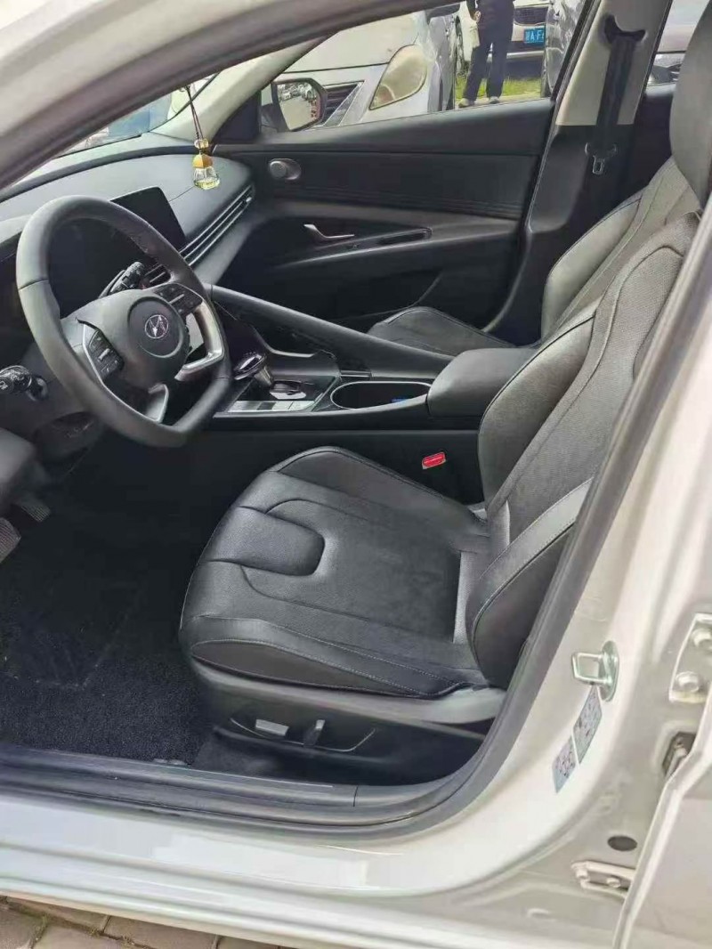 咸阳22年现代伊兰特6