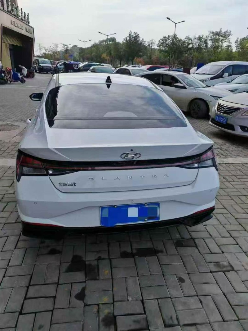 咸阳22年现代伊兰特8