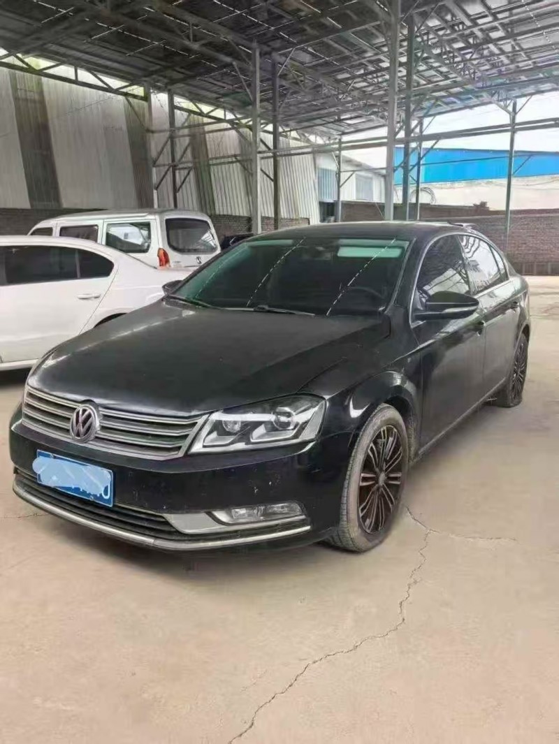 济南13年大众迈腾2