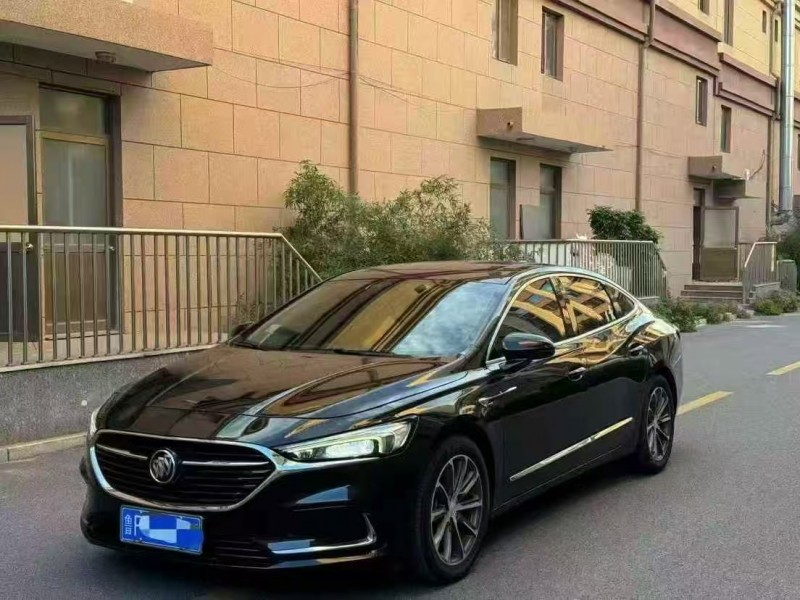 济南20年别克君越2