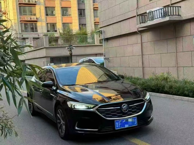 济南20年别克君越3