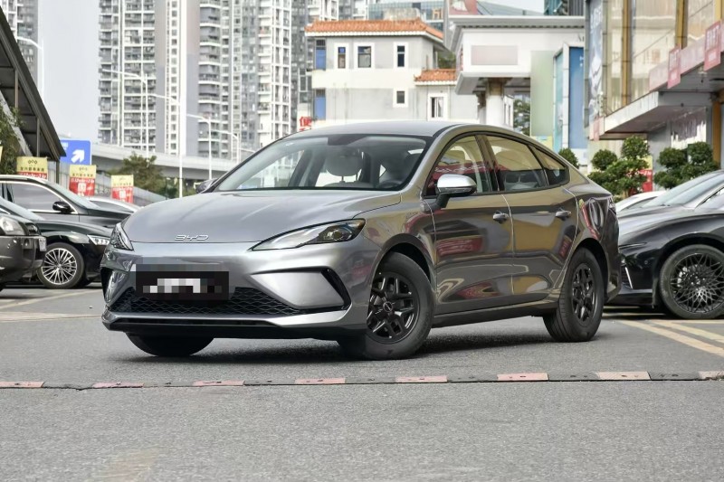 聊城25年比亚迪海豹2