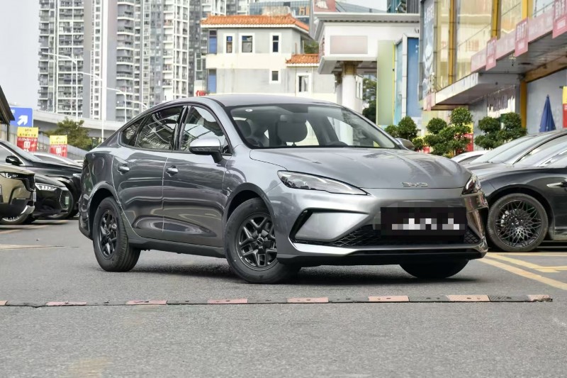 聊城25年比亚迪海豹8