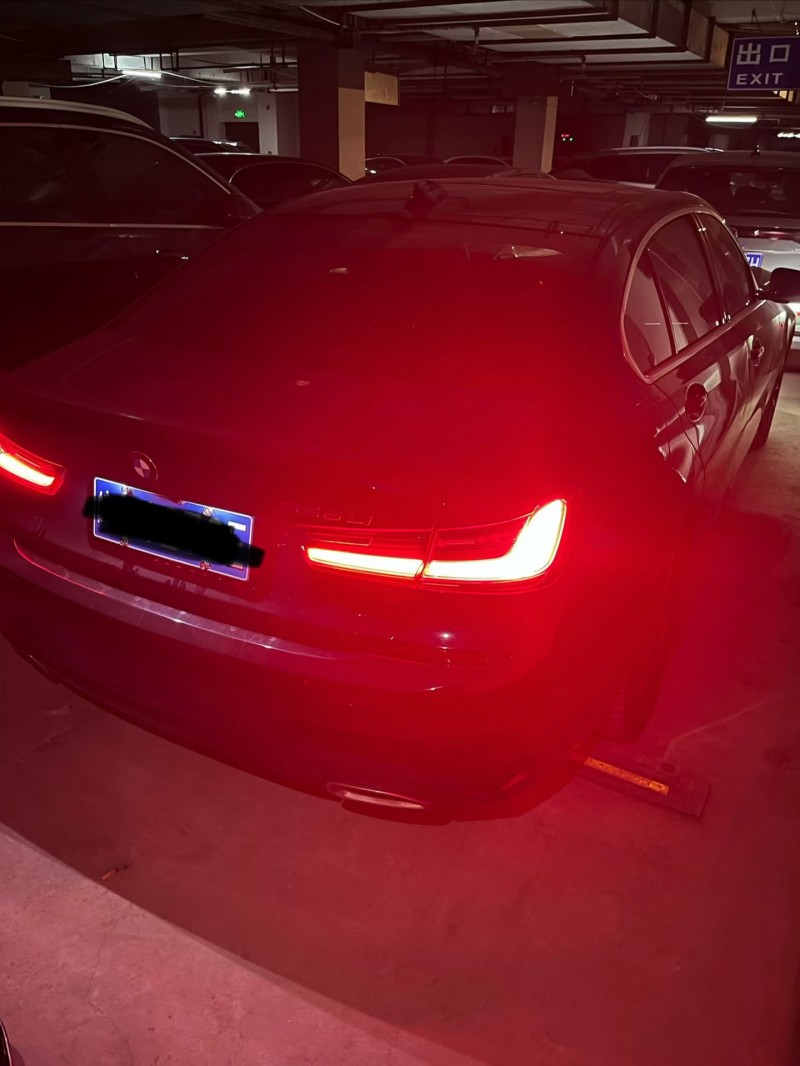 无锡21年宝马3系8