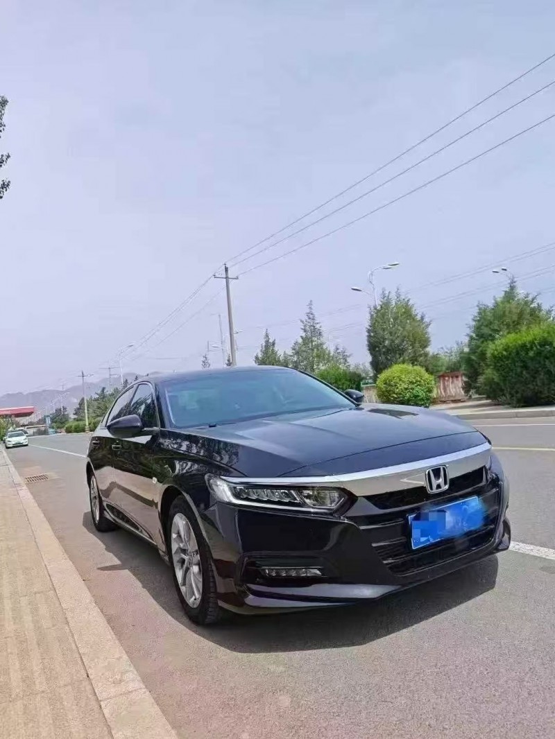 乌海19年本田雅阁9