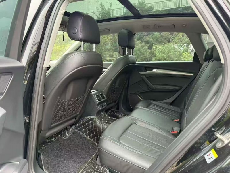 张家界21年奥迪Q55