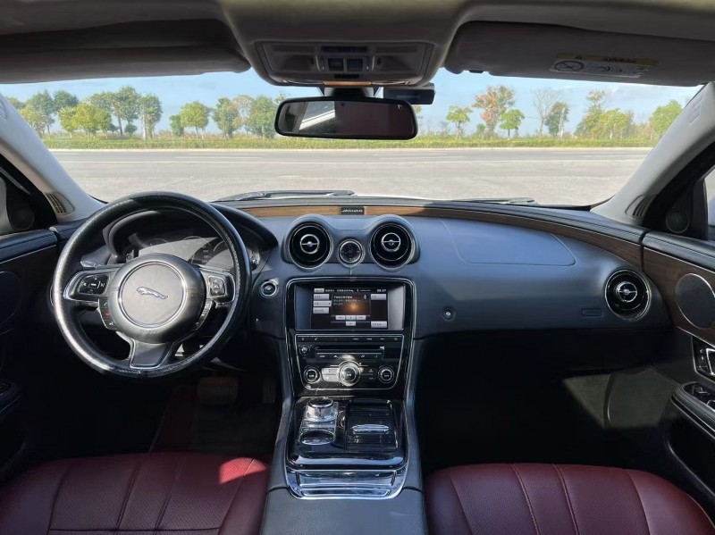 盐城14年捷豹XJL7