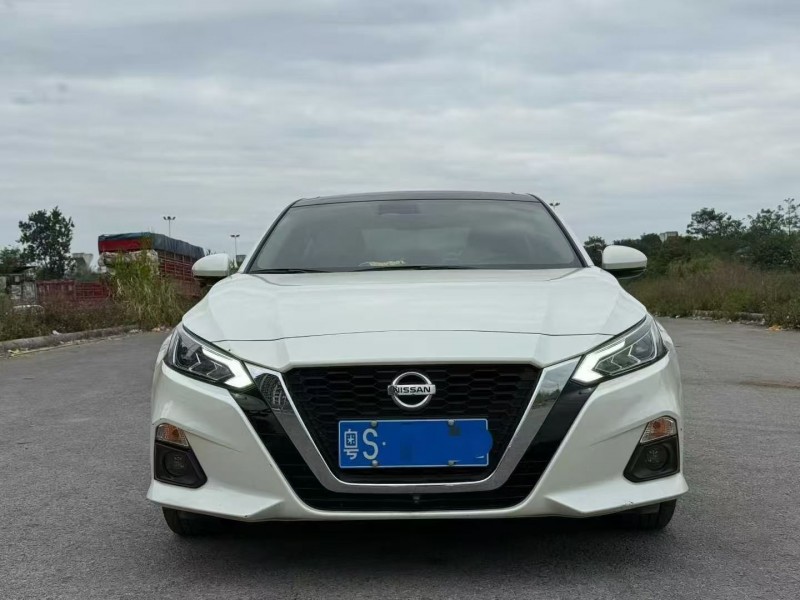 汕头22年日产天籁1