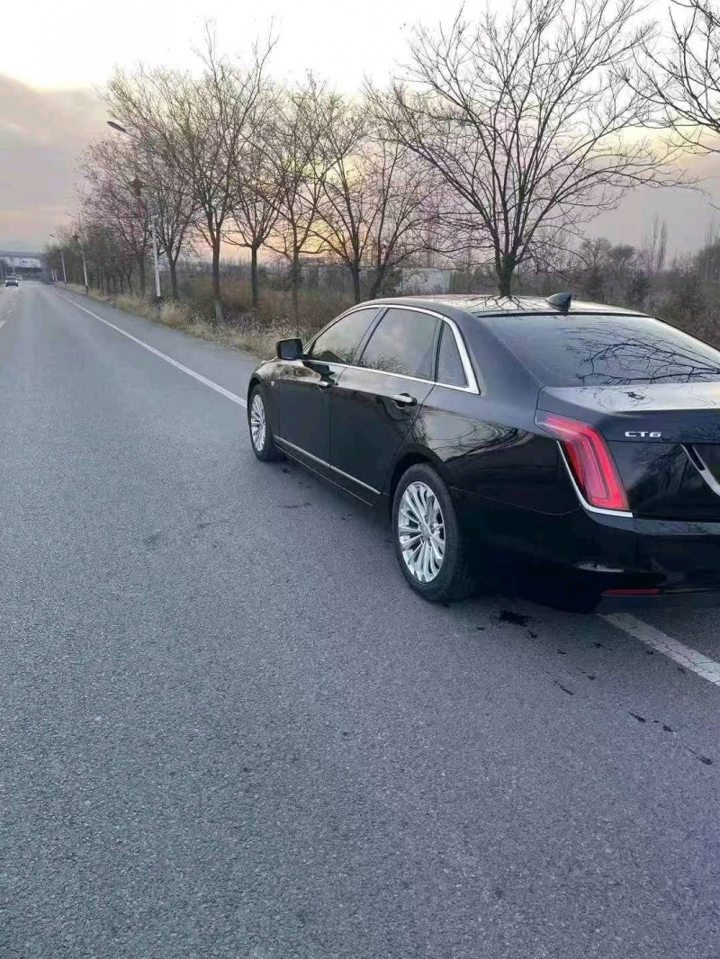 唐山18年凯迪拉克CT64