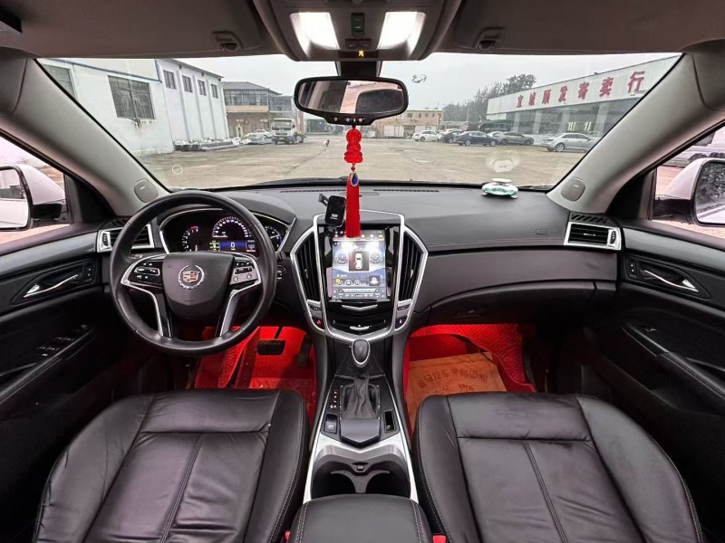 襄阳13年凯迪拉克SRX6