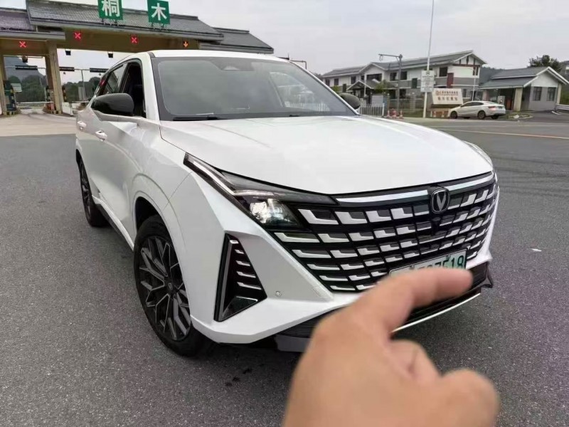 九江24年长安汽车UNI3