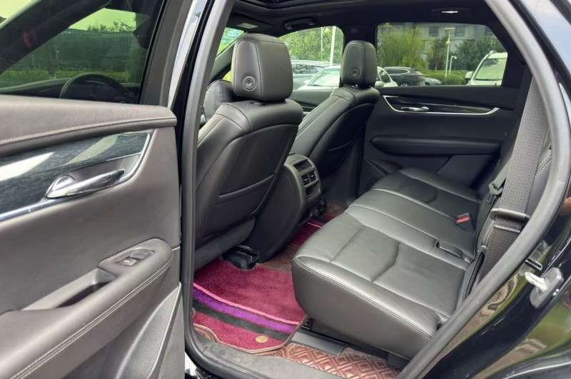 盐城20年凯迪拉克XT55