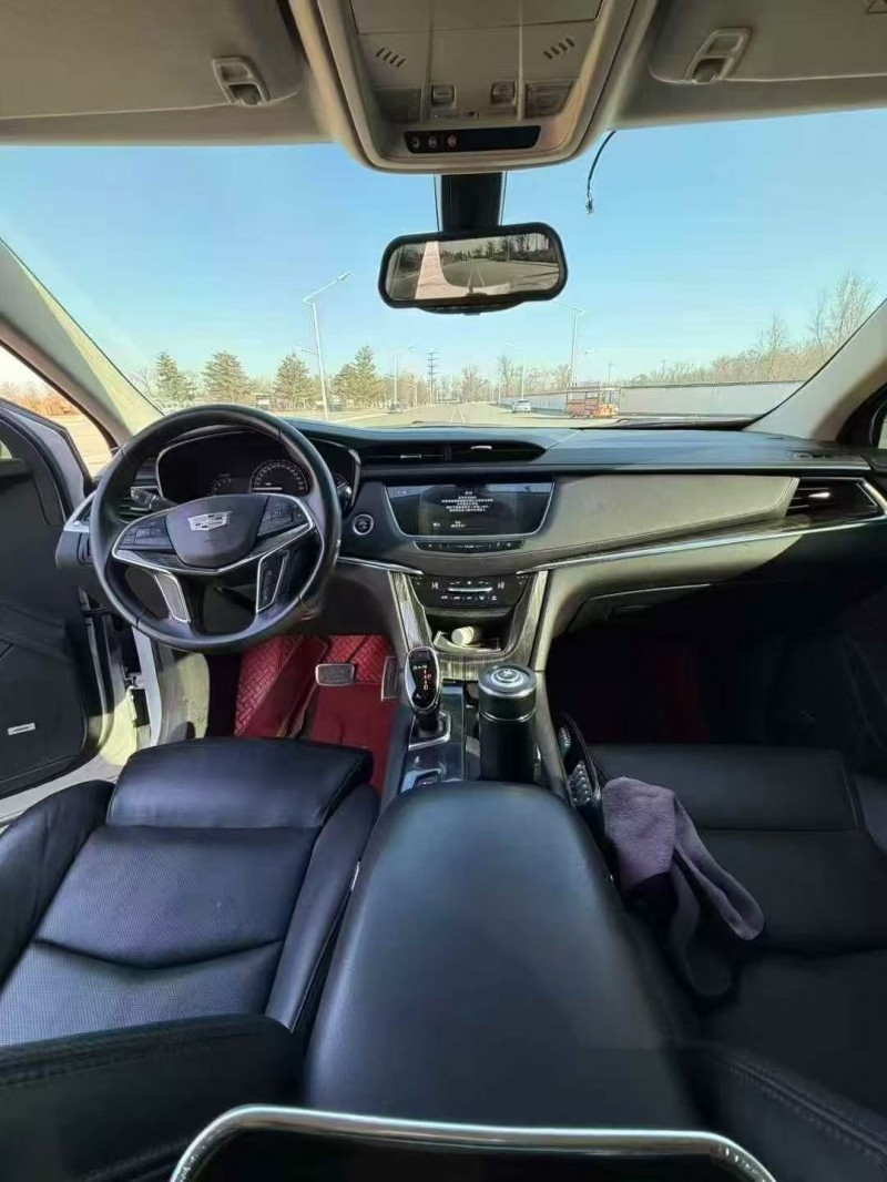 日照16年凯迪拉克XT55