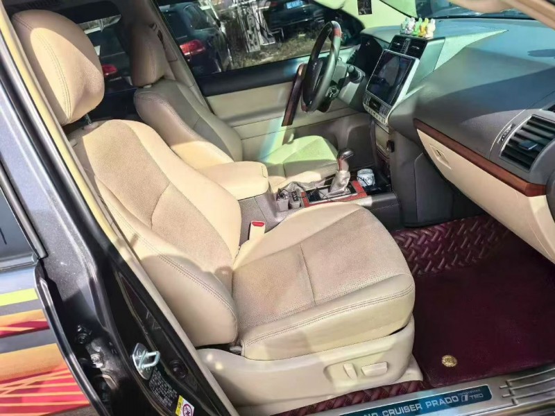 西安19年丰田普拉多5