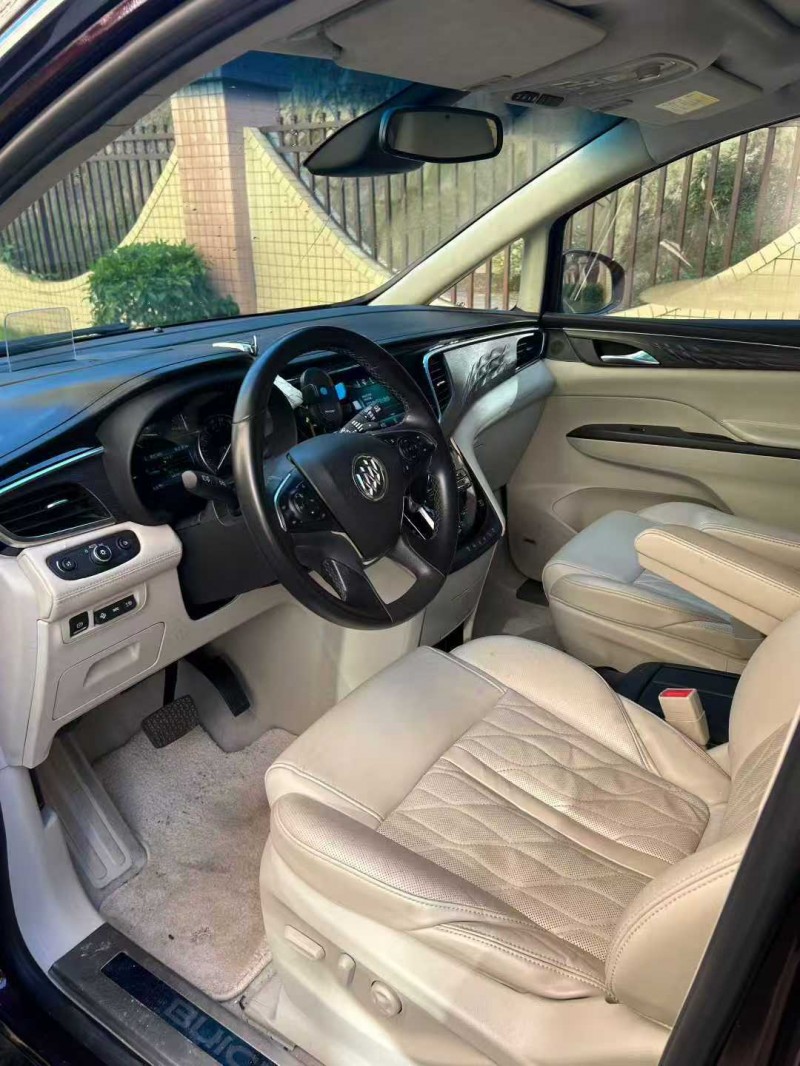 东莞17年别克GL86