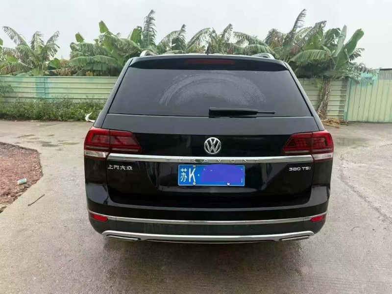 广州20年大众途昂9