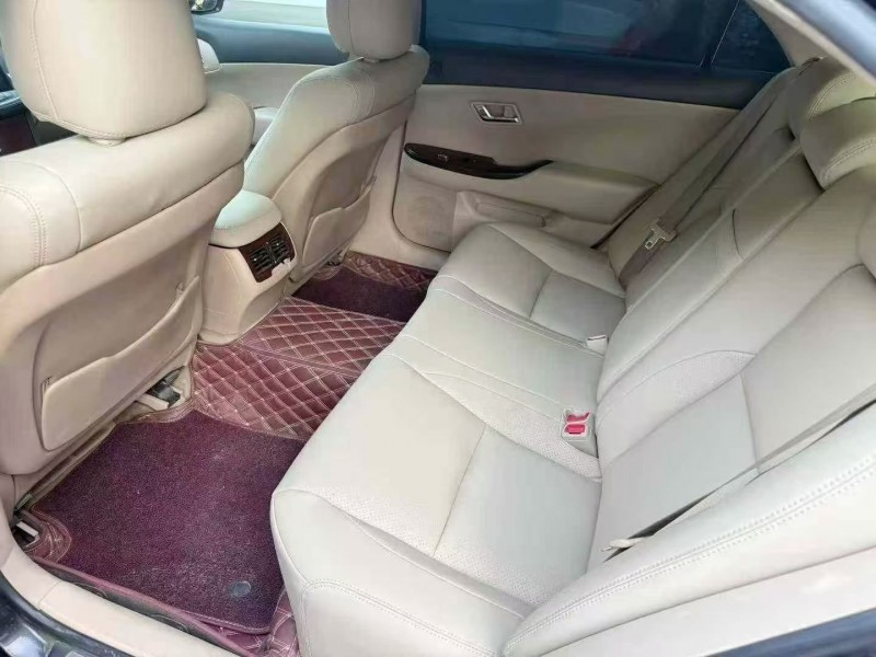 汕头10年丰田皇冠6