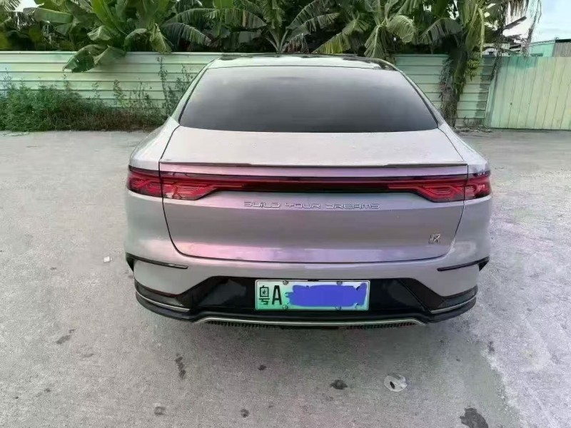 汕头23年比亚迪汉9