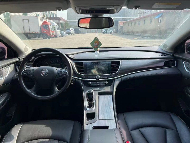 临沂21年别克君威5