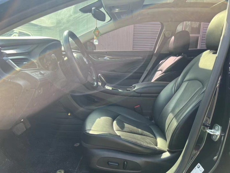 临沂21年别克君威6