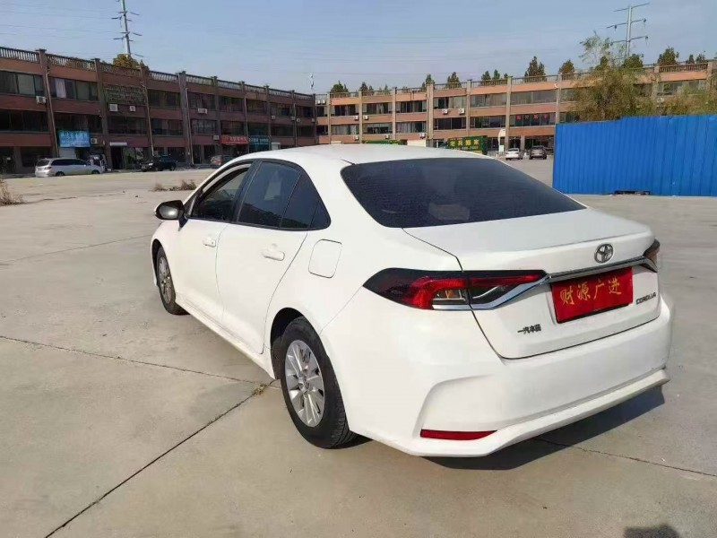枣庄22年丰田卡罗拉5