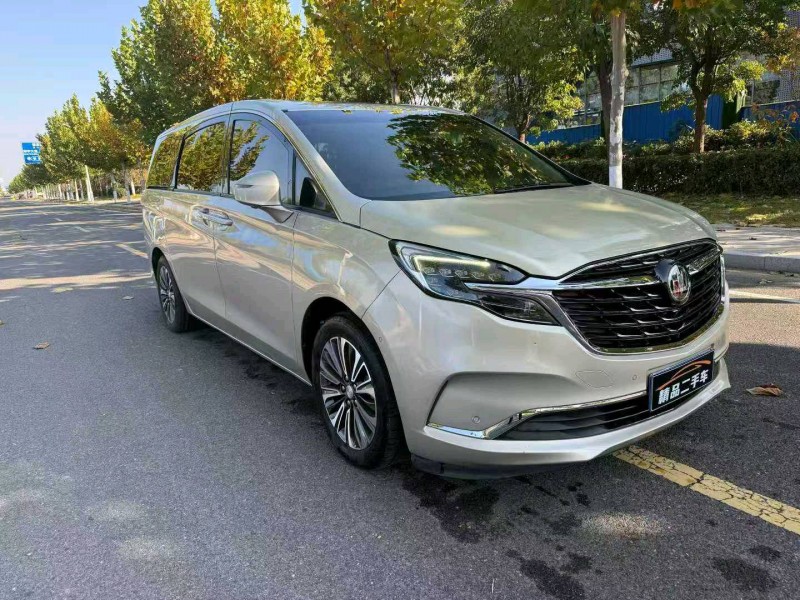 徐州22年别克GL82