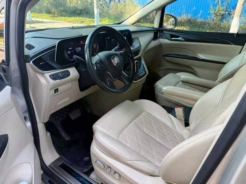 徐州22年别克GL89