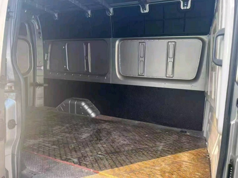 济宁25年福田图雅诺6