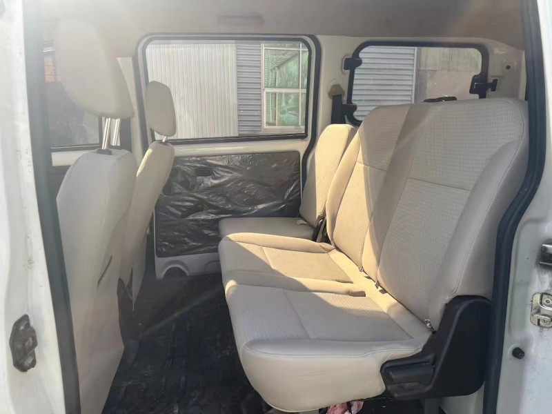 临沂21年五菱汽车宏光4