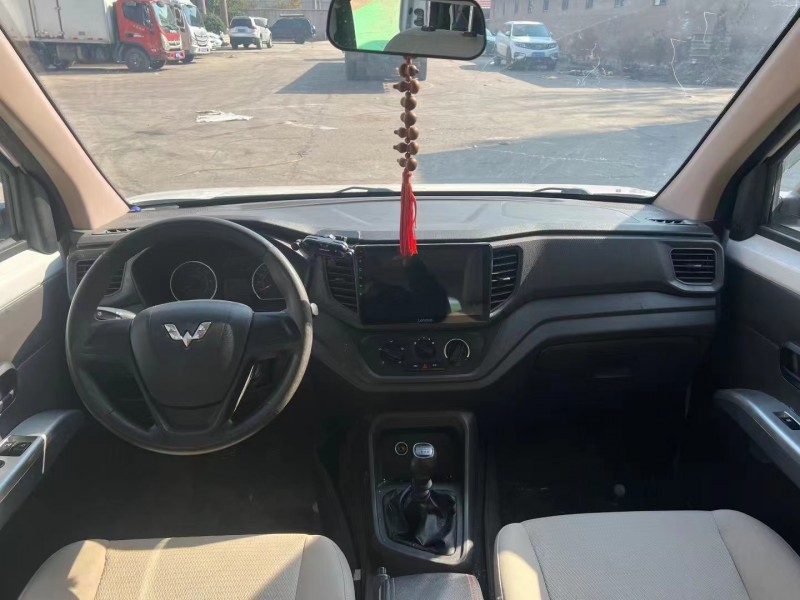 临沂21年五菱汽车宏光5