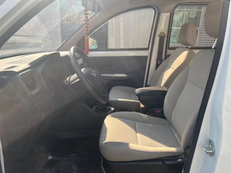 临沂21年五菱汽车宏光6