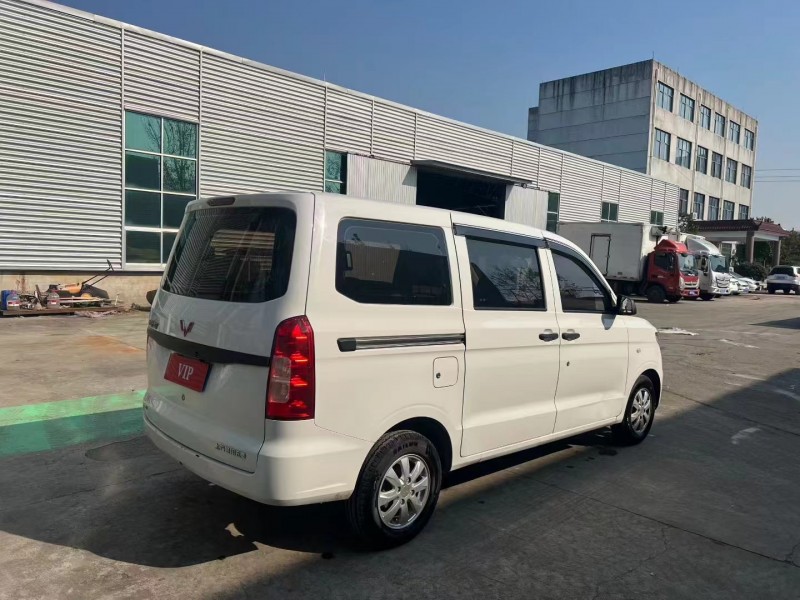 临沂21年五菱汽车宏光8