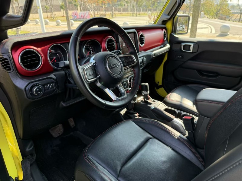 武汉25年Jeep牧马人9