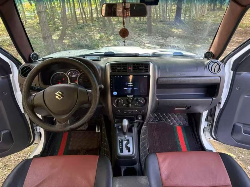 淄博17年铃木吉姆尼4