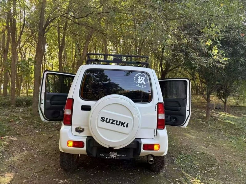 淄博17年铃木吉姆尼7