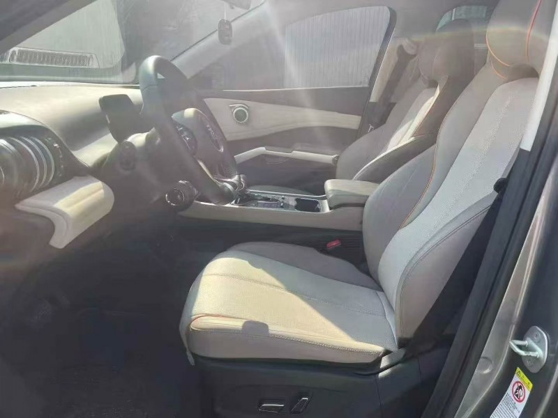 潍坊25年比亚迪元5