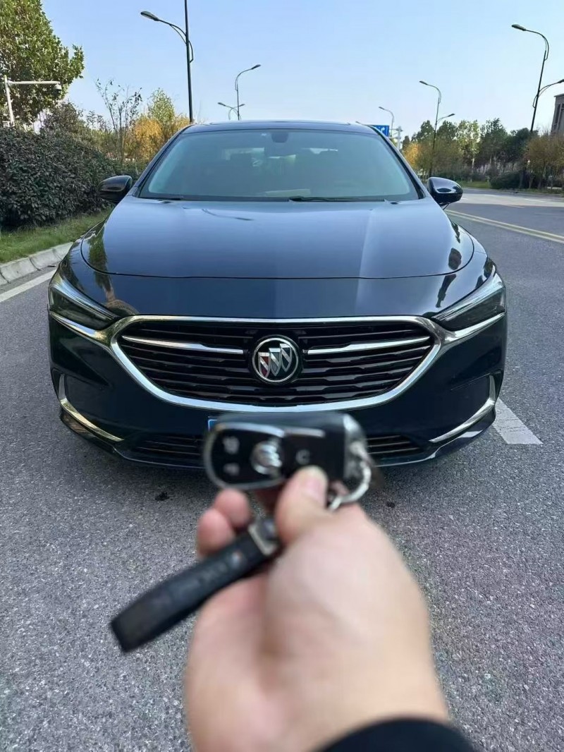 苏州21年别克君越1