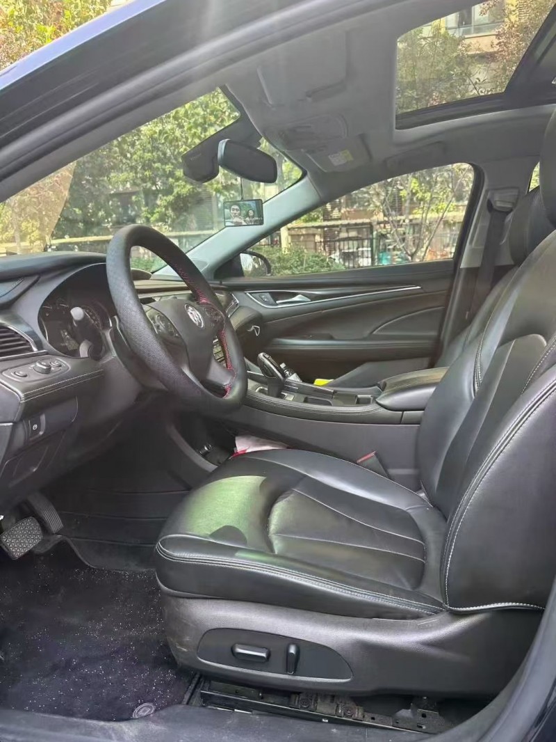 苏州21年别克君越6