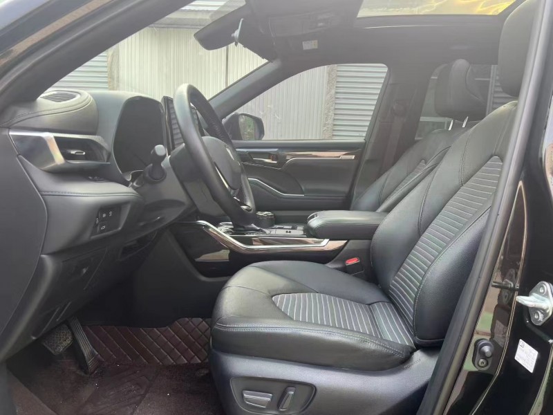 临沂24年丰田皇冠6