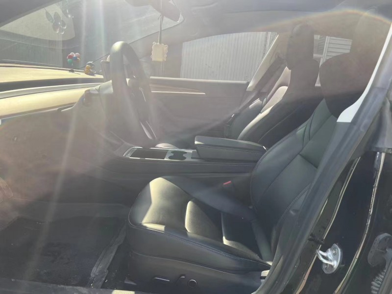 临沂22年特斯拉MODEL 36