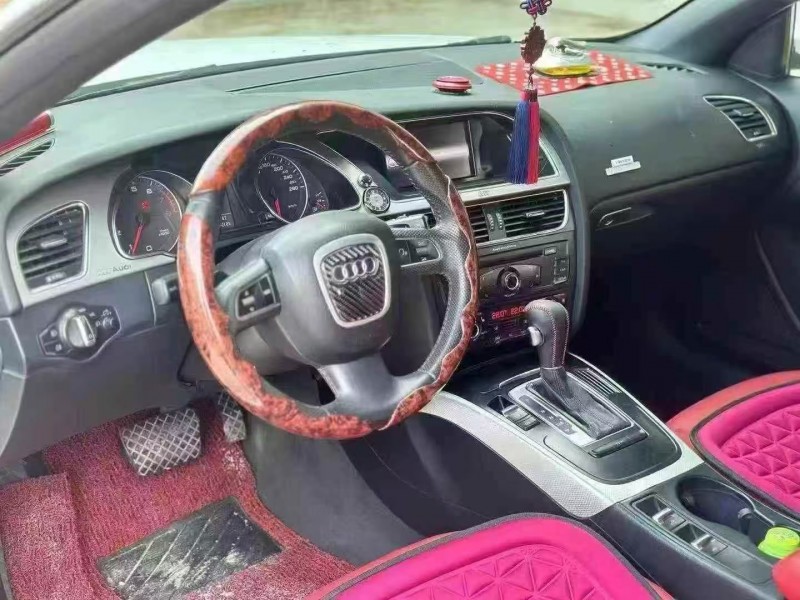 郑州12年奥迪A59