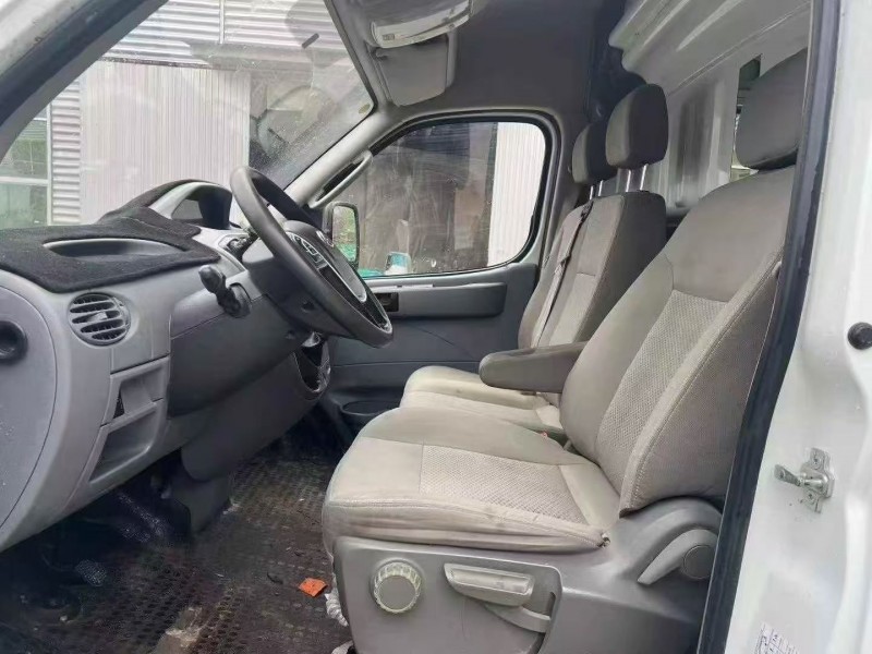 枣庄21年大通V805